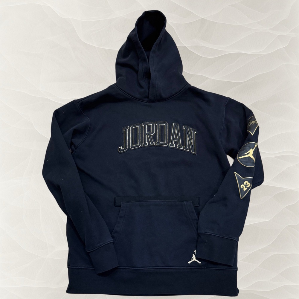 Jordan Sweatshirt Boys XL Black Gold Hoodie Pullover Logo‎ Patch
